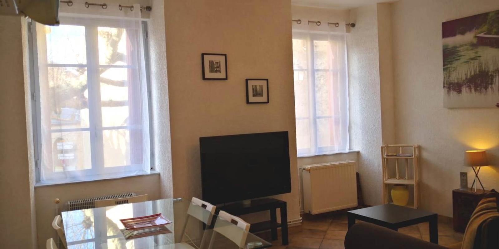 Appartements Coeur De Village Saint-Jean-du-Bruel Cameră foto